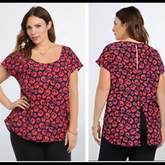 torrid Tops - Torrid Hearts & Skulls Open Back Blouse Sz 4X